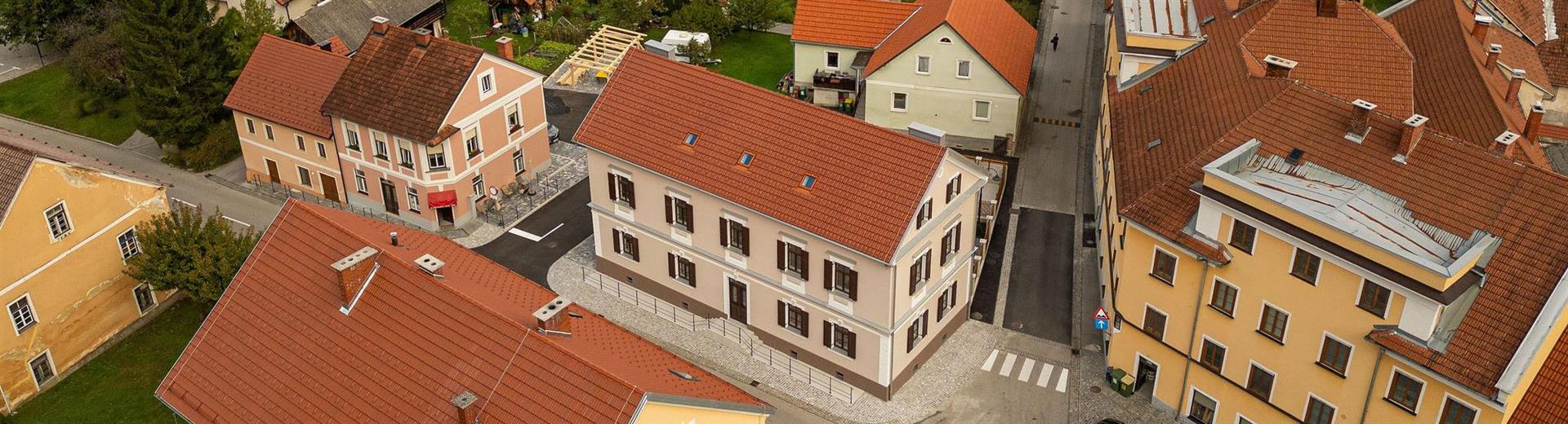 PRENOVA MAČKOVE HIŠE