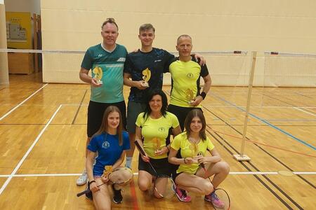 OP Badminton s
