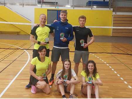 OP badminton člani in članice s